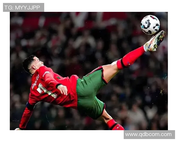 全球足球俱乐部十大球星排名揭晓他们的传奇故事与耀眼表现